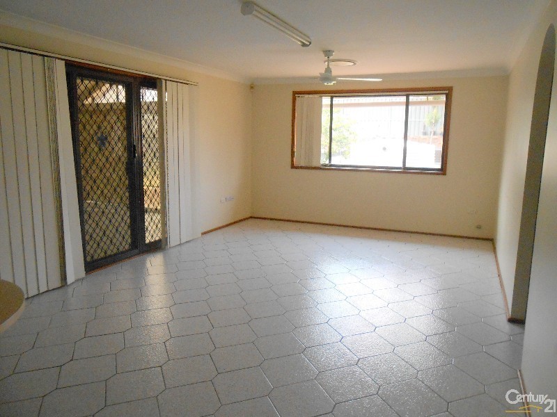 15 Dormer Grove, Quakers Hill NSW 2763