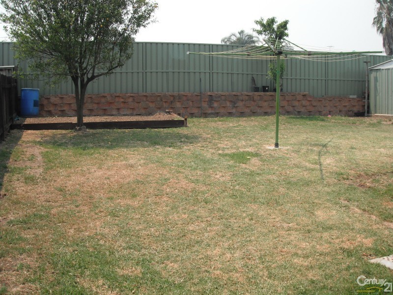 15 Dormer Grove, Quakers Hill NSW 2763