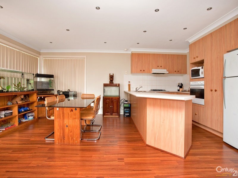 17 GREENDALE TERRACE, Quakers Hill NSW 2763