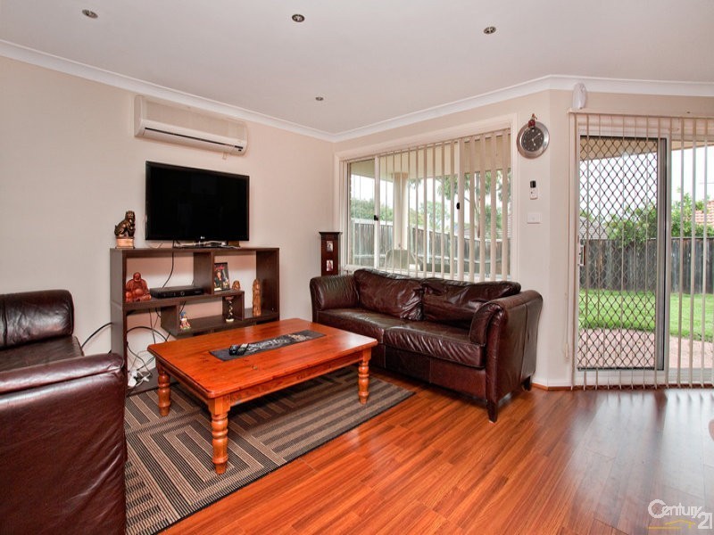 17 GREENDALE TERRACE, Quakers Hill NSW 2763