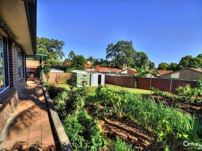 5 AFTON PLACE, Quakers Hill NSW 2763