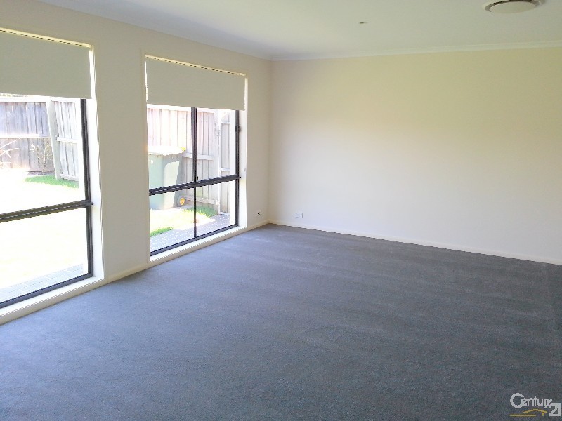 98 Phoenix Avenue, Stanhope Gardens NSW 2768