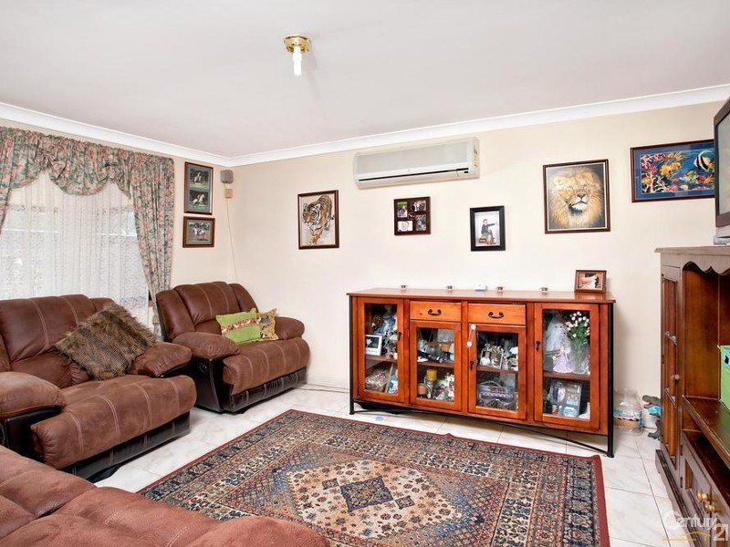 101 Pye Road, Quakers Hill NSW 2763