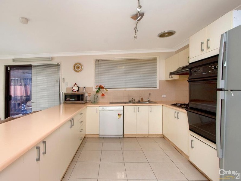 10 Muccillo Street, Quakers Hill NSW 2763