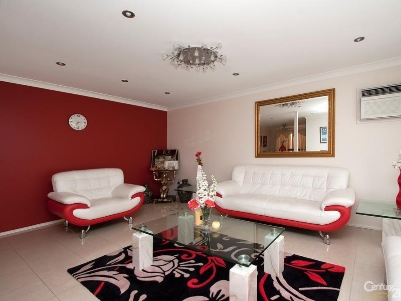 10 Muccillo Street, Quakers Hill NSW 2763