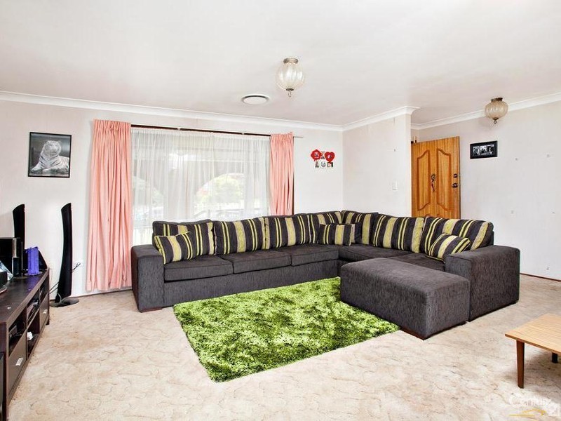 37 Bombala Crescent, Quakers Hill NSW 2763