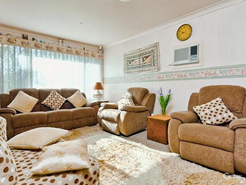 172 Railway Road, Quakers Hill NSW 2763