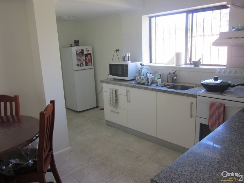 2/210 Quakers Hill Parkway, Quakers Hill NSW 2763