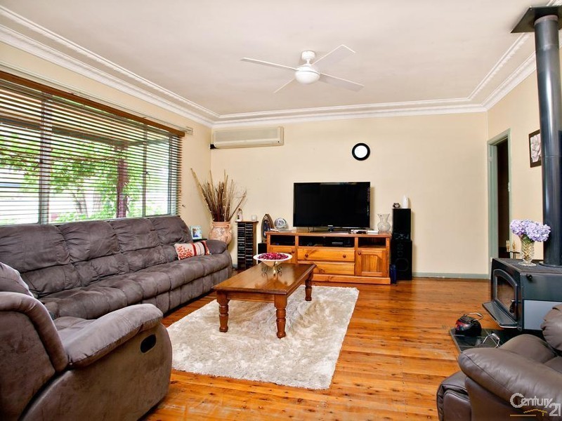 129 Cowper Circle, Quakers Hill NSW 2763
