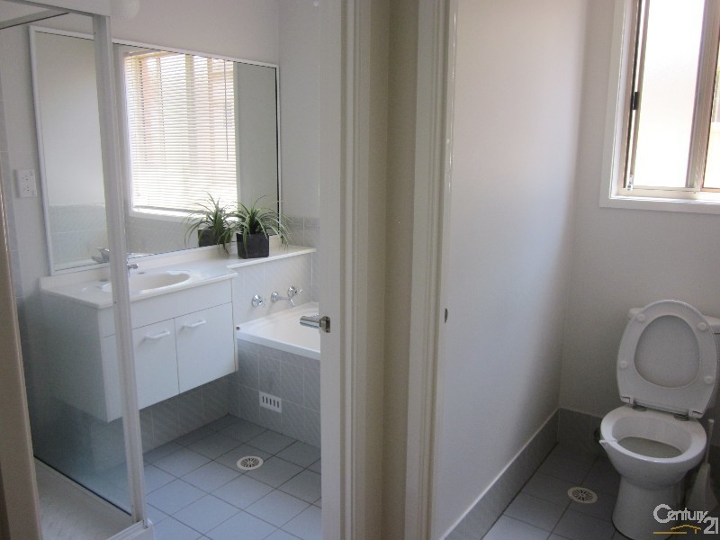 63 Foxwood Avenue, Quakers Hill NSW 2763