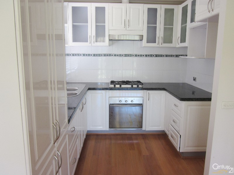 63 Foxwood Avenue, Quakers Hill NSW 2763