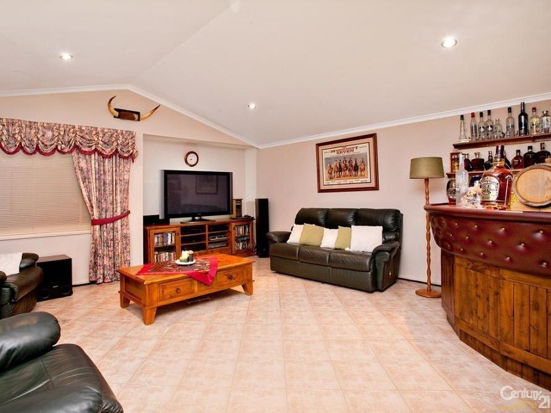 4 Burrinjuck Drive, Woodcroft NSW 2767