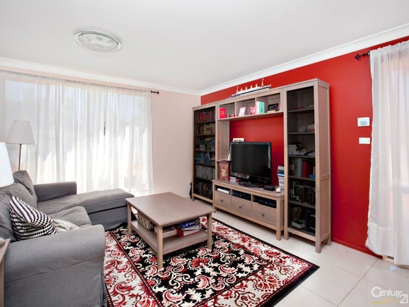 8 Pagoda Crescent, Quakers Hill NSW 2763