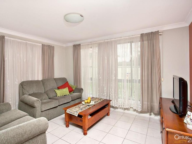 3/10 Lovegrove Drive, Quakers Hill NSW 2763