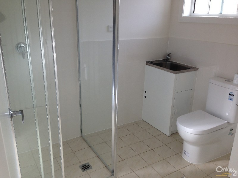 27A Cowper Circle, Quakers Hill NSW 2763