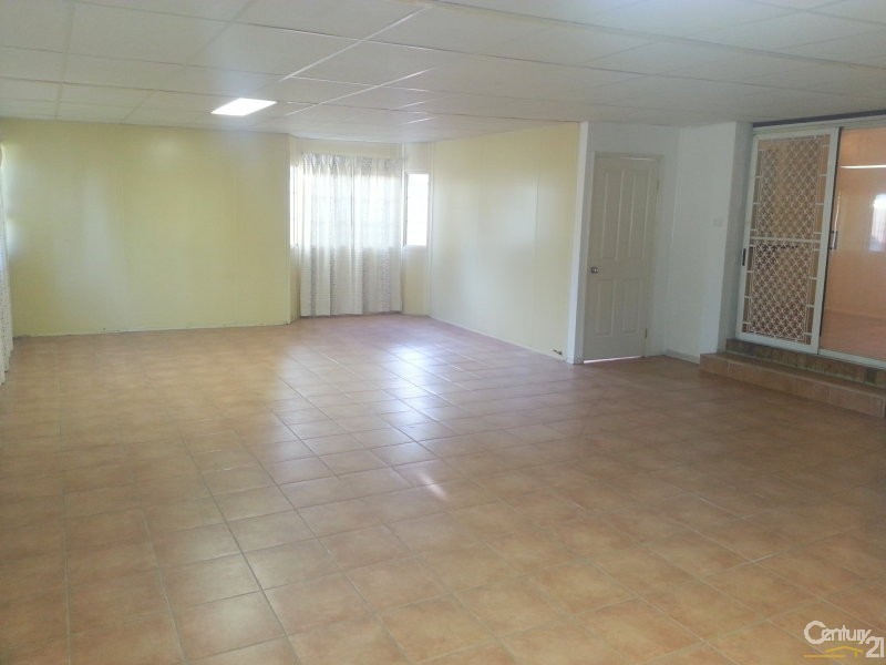 49 HOYLE DRIVE, Dean Park NSW 2761