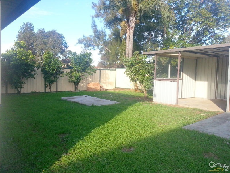 49 HOYLE DRIVE, Dean Park NSW 2761