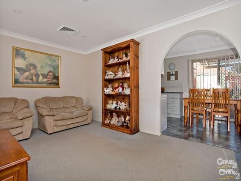 4 Lindfield Avenue, Dean Park NSW 2761