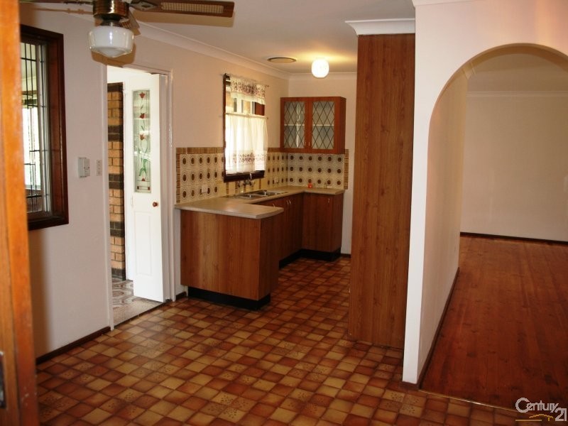 37 Bombala Crescent, Quakers Hill NSW 2763