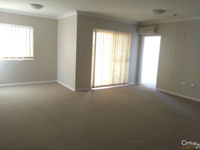 35/2 Wentworth Avenue, Toongabbie NSW 2146