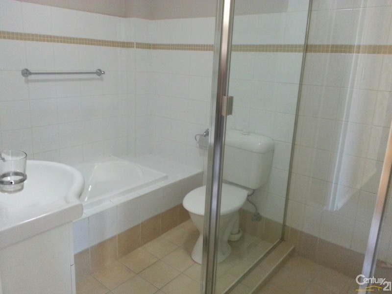 35/2 Wentworth Avenue, Toongabbie NSW 2146