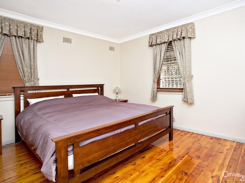 12 Hindemith Avenue, Emerton NSW 2770