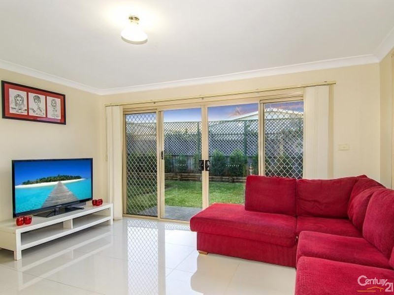 19 Apache Grove, Stanhope Gardens NSW 2768