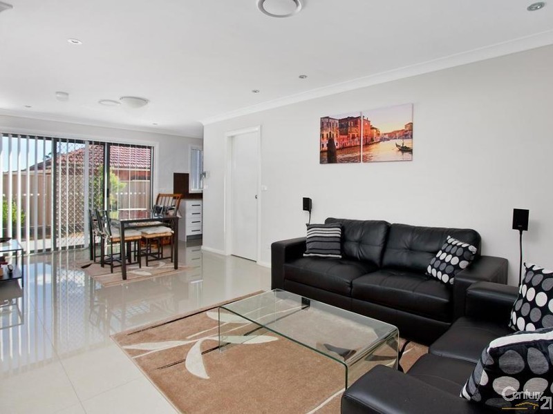 2/14-16 Ramona Street, Quakers Hill NSW 2763