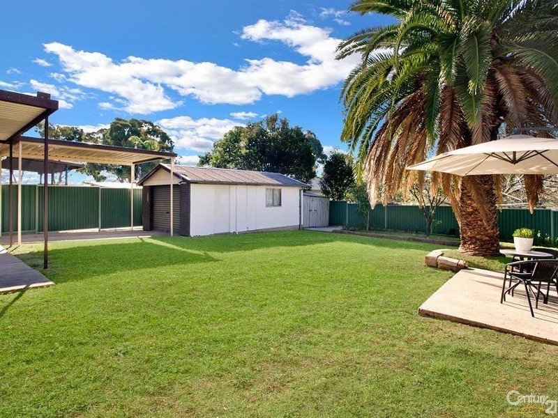 70 Warrimoo Drive, Quakers Hill NSW 2763