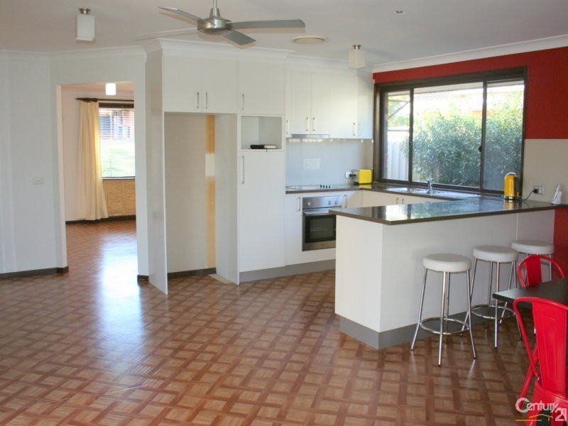 4 Benbury Street, Quakers Hill NSW 2763