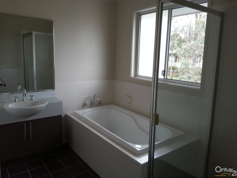 44 Treetop Circuit, Quakers Hill NSW 2763