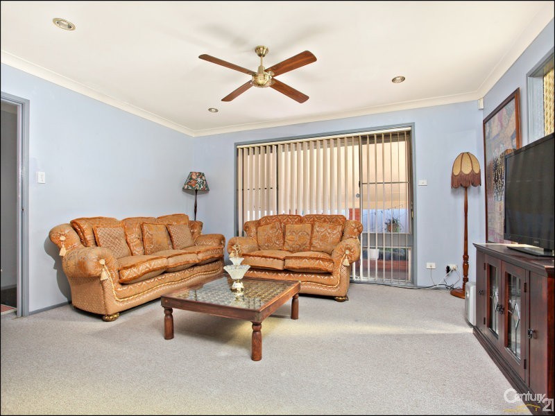 59 Warrimoo Drive, Quakers Hill NSW 2763