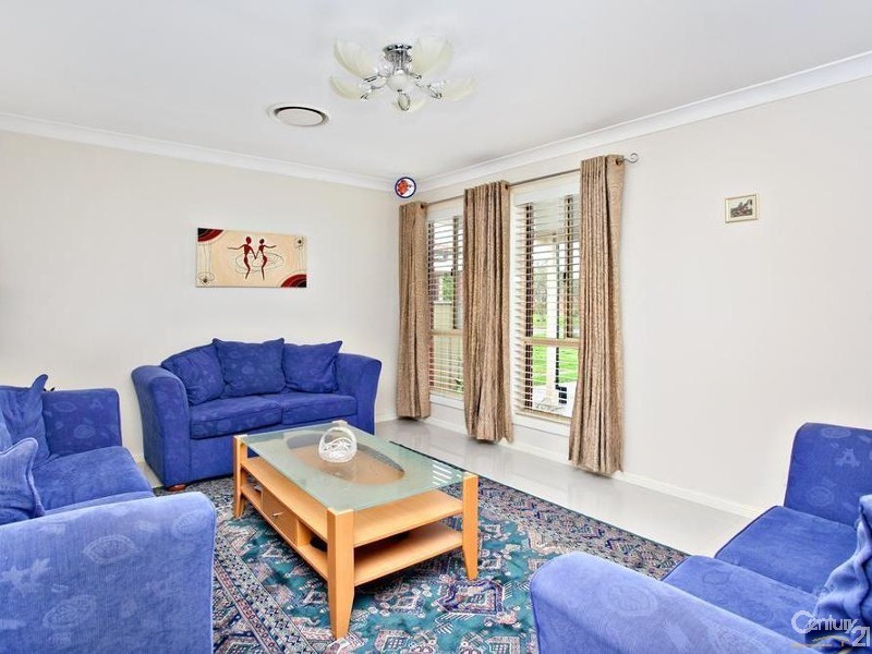 8 Ridgeway Crescent, Quakers Hill NSW 2763