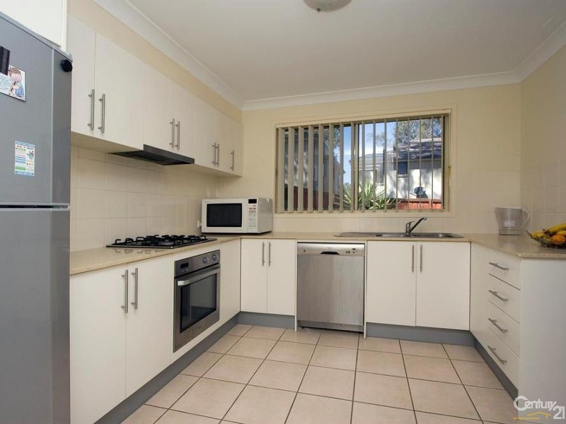 55 Treetop Circuit, Quakers Hill NSW 2763