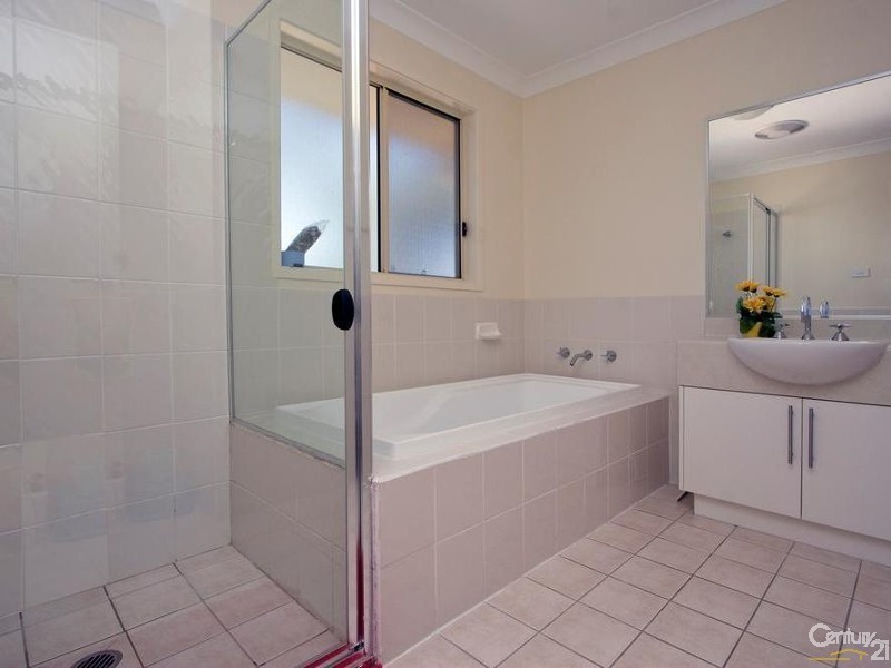 55 Treetop Circuit, Quakers Hill NSW 2763