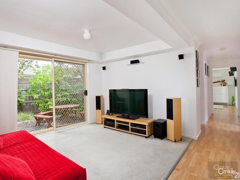 36 MONTROSE STREET, Quakers Hill NSW 2763