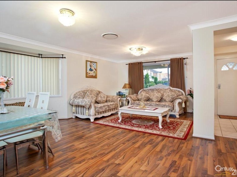 22 Hamlin Street, Quakers Hill NSW 2763