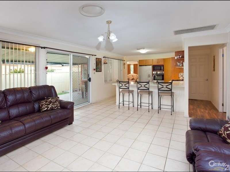 22 Hamlin Street, Quakers Hill NSW 2763