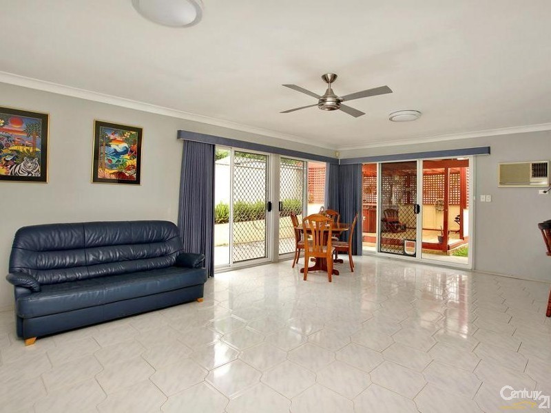 18 Ealing Place, Quakers Hill NSW 2763