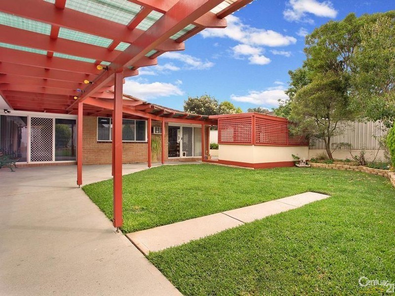 18 Ealing Place, Quakers Hill NSW 2763