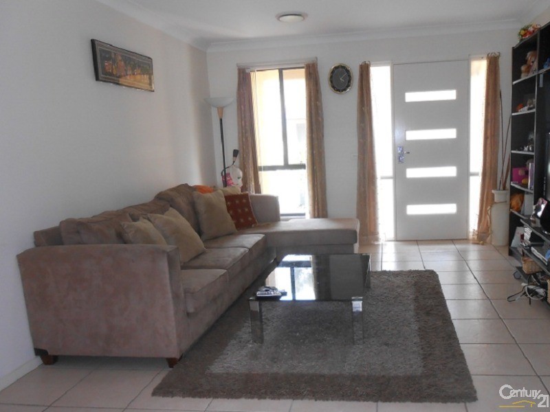 32 Treetop Circuit, Quakers Hill NSW 2763