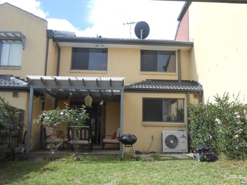 32 Treetop Circuit, Quakers Hill NSW 2763