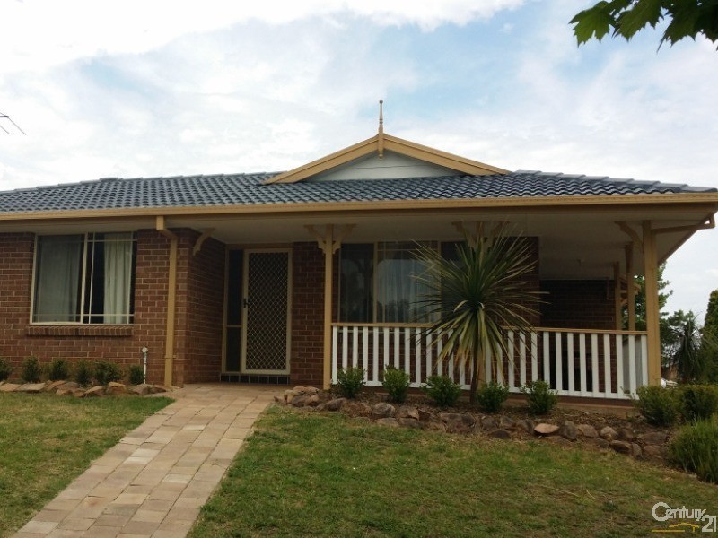 1 Gemstone Way, Oakhurst NSW 2761