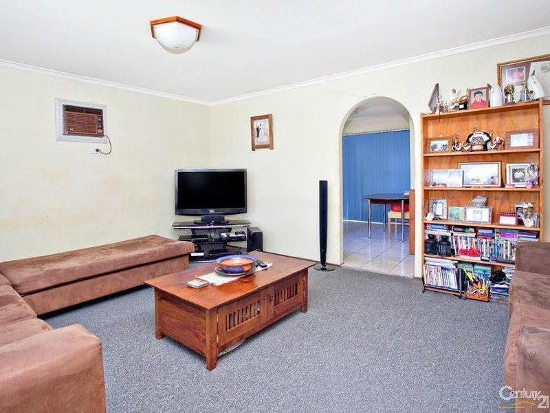6 Breakfast Road, Marayong NSW 2148