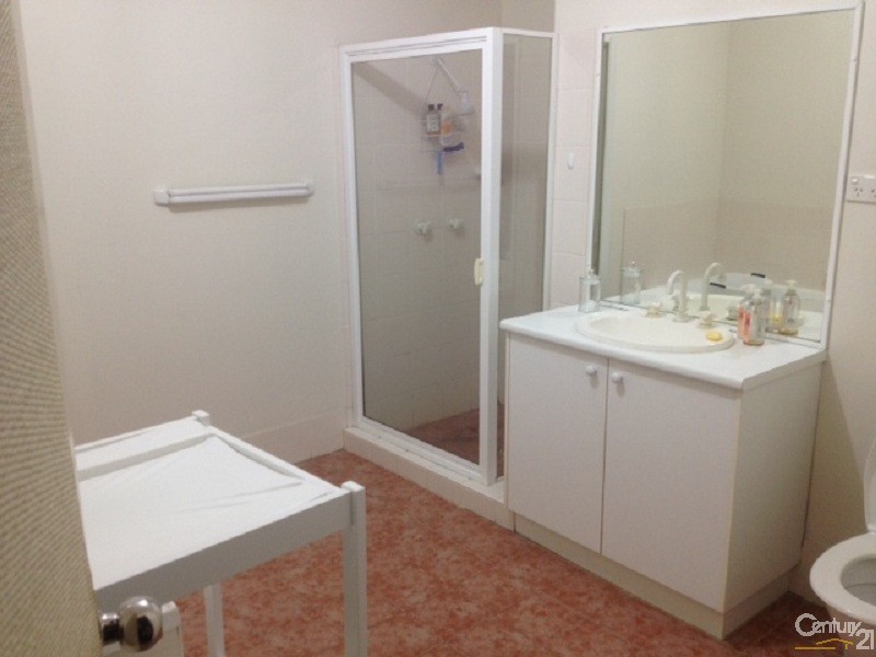 9/70 Bali Drive, Quakers Hill NSW 2763