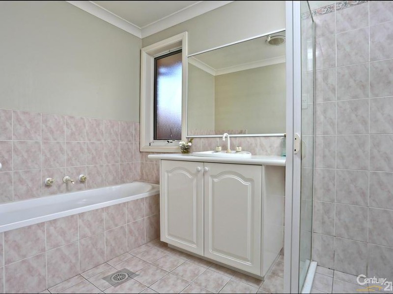 17 Greendale Terrace, Quakers Hill NSW 2763