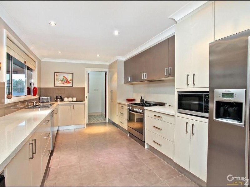 9 Yew Place, Quakers Hill NSW 2763