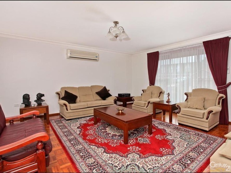 9 Yew Place, Quakers Hill NSW 2763