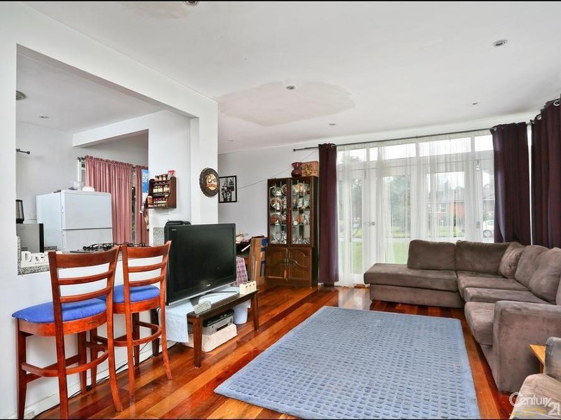 10 Pacific Road, Quakers Hill NSW 2763