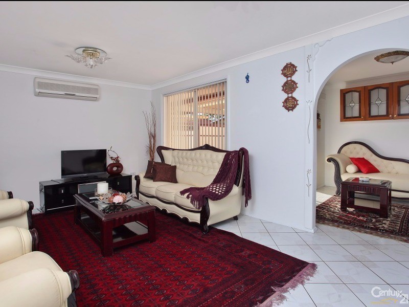 5 Baxter Crescent, Glendenning NSW 2761